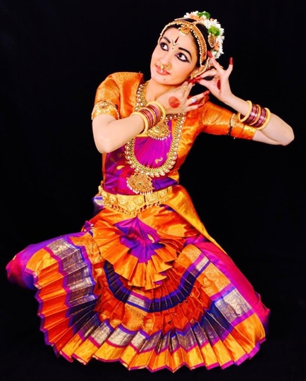 Dance Exponent – Sanjana Mahindrakar