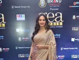 Global Excellence Awards 2019 – Actress Madhuri Dixit Nene Honors Path Breaking Entrepreneurs And Organisations