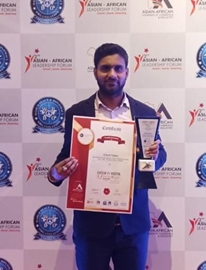 AACCI honors Vinod Yadav with Fashion Vista Glamor and Style Award