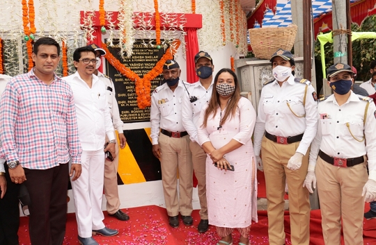 Ashish Shelar Inaugurates Khar Traffic Police Chowky Renovated By Philanthropist Ronnie Rodrigues