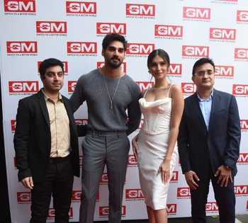 Ahan Shetty And Tara Sutaria Reached GM Moduler Store To Promote Their Film Tadap