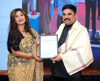 सोनिया मेयर्स द्वiरा मेड इन इंडिया, स्वदेशी फैशन रनवे और डॉ. ए.पी.जे. अब्दुल कलाम भारत पुरस्कार का भव्य आयोजन