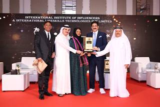दुबई में संदीप मारवाह ग्लोबल इन्फ्लुएंसर अवार्ड से सम्मानित