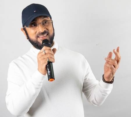 SUNNY SINGH – A Touch Of Mukesh – A Voice That Brings Timeless Melodies Back To Life