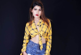 Glamorous Hanshika Bhaware shines in Bollywood