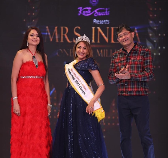 Mrs Sunita Sunil Wadhawan  Wins the Title of Mrs India Maharashtra in Beauty Pageant Mrs India One in a Million 2021