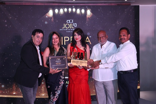 Seema Bundhela  Honoured With IEPAA Award in Pune  For PR and Executive Producer