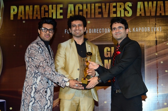 SAGAR VISAWADIA  Honoured With REAL ESTATE AGENT OF THE YEAR 2022 At Panache Achievers Award 2022