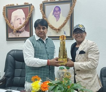 The Trophy And Poster Of The 2nd Dadasaheb Phalke Icon Award Films International 2023 Has Been Inaugurated by Shri Ramdas Athawaleji