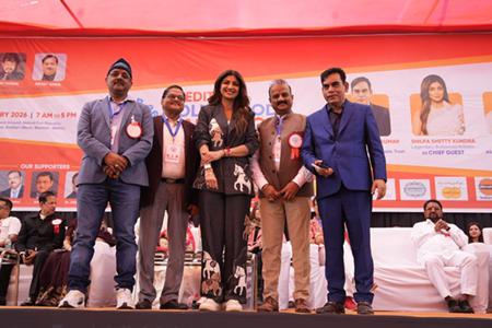 डॉक्टर 365 और डीआरवीए ने 5वें बॉलीवुड महा आरोग्य शिविर का आयोजन ,जिसमें शिल्पा शेट्टी,तुषार कपूर चेयरमैन डॉ.धर्मेंद्र कुमार आदि  हुए शामिल